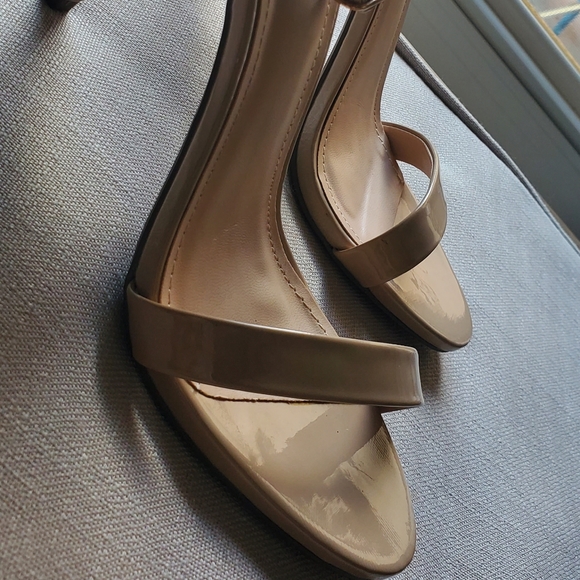 Patent Beige Heels - Picture 3 of 9
